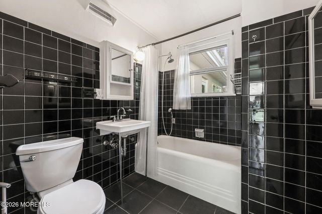 20 Farm Lane, Roosevelt, NJ 08555