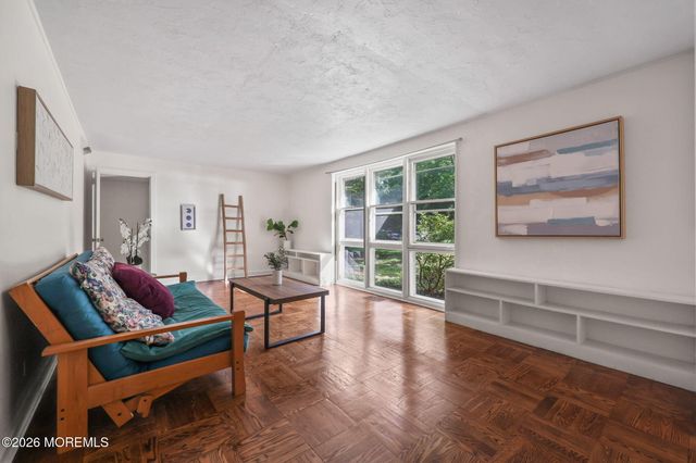 20 Farm Lane, Roosevelt, NJ 08555