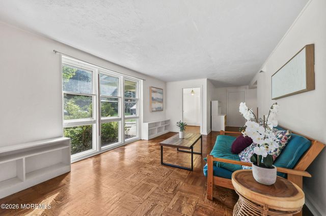 20 Farm Lane, Roosevelt, NJ 08555