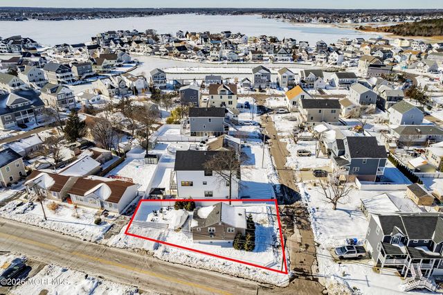 1 Shore Pine Drive, Brick, NJ 08723