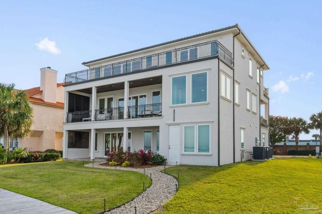 24 Baybridge Dr, Gulf Breeze, FL 32561