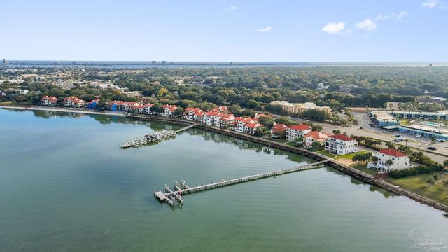 24 Baybridge Dr, Gulf Breeze, FL 32561