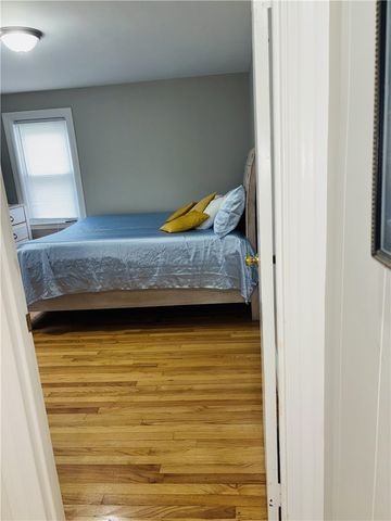 46 Farm Street, Providence, RI 02908