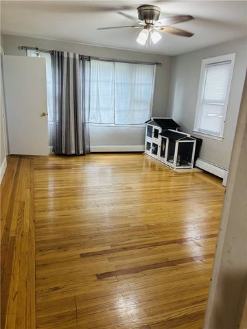 46 Farm Street, Providence, RI 02908