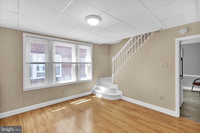 613 CRESCENT AVE, Reading, PA 19605