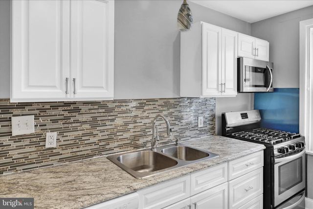 613 CRESCENT AVE, Reading, PA 19605