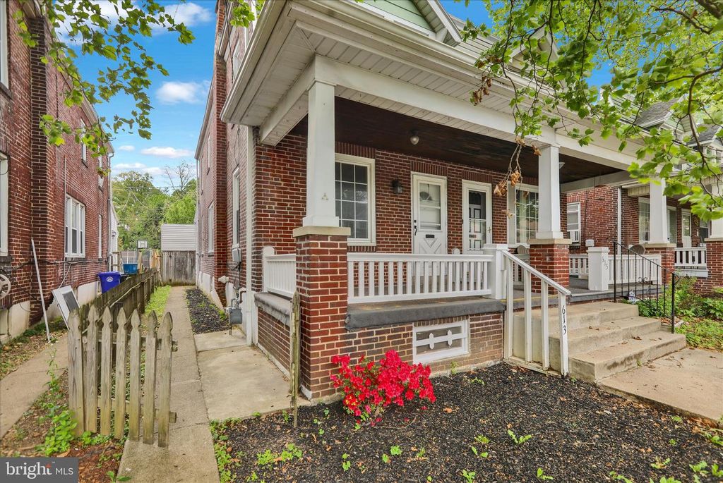 613 CRESCENT AVE, Reading, PA 19605