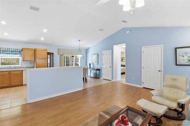 576 W La Casita Lane, Dunnellon, FL 34434