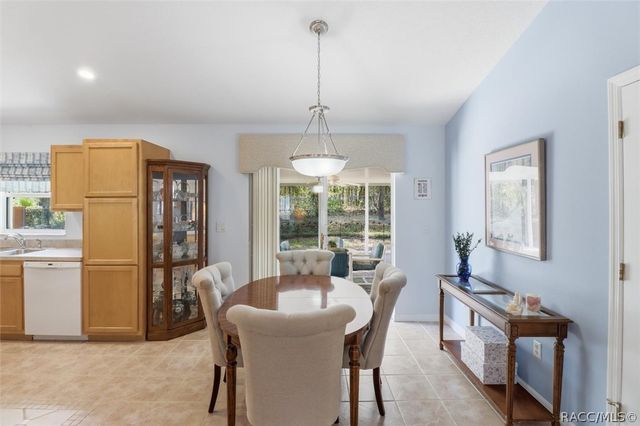 576 W La Casita Lane, Dunnellon, FL 34434