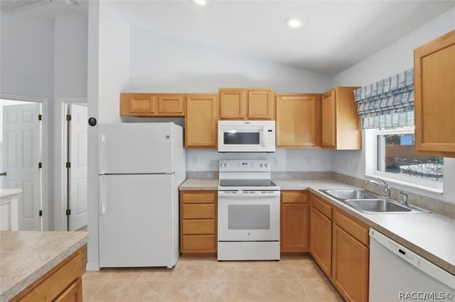 576 W La Casita Lane, Dunnellon, FL 34434