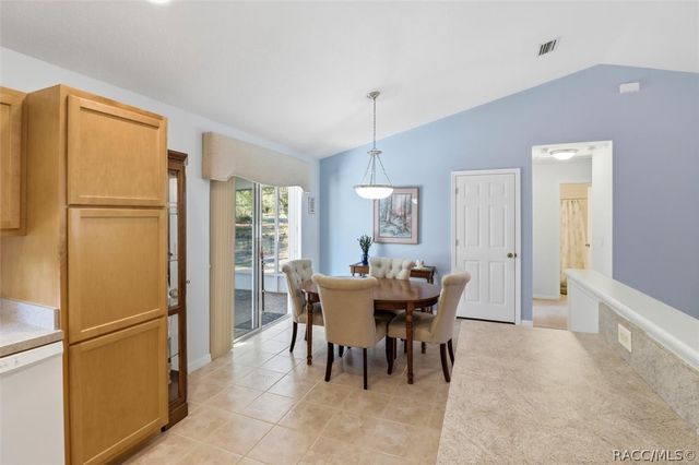 576 W La Casita Lane, Dunnellon, FL 34434