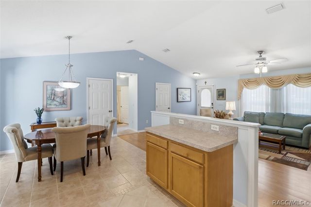 576 W La Casita Lane, Dunnellon, FL 34434