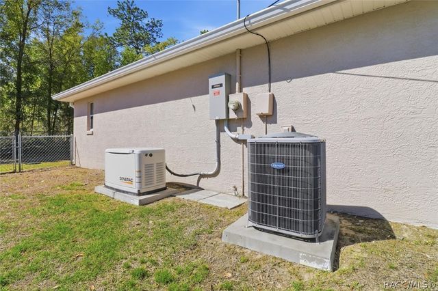 576 W La Casita Lane, Dunnellon, FL 34434