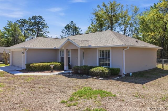 576 W La Casita Lane, Dunnellon, FL 34434