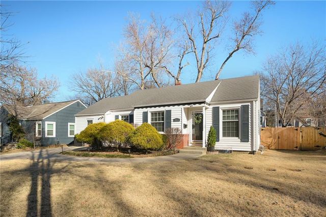 5929 Fontana Street, Fairway, KS 66205