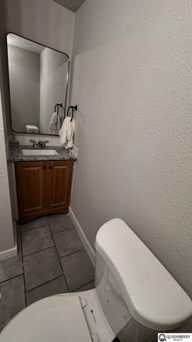 4121 S 28 Street, Omaha, NE 68107