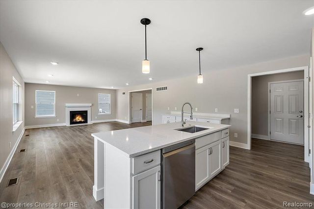 2536 Collegewood Street, Ypsilanti, MI 48197