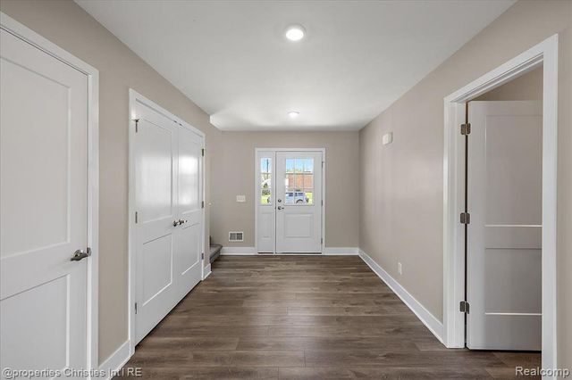 2536 Collegewood Street, Ypsilanti, MI 48197