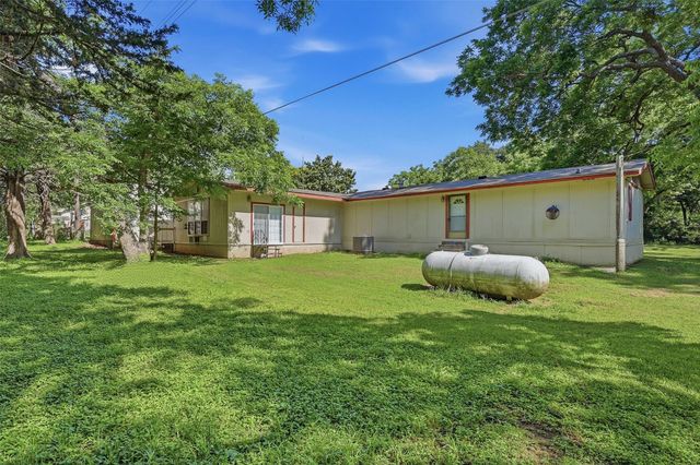 334 Graves Circle, Pottsboro, TX 75076