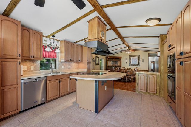 334 Graves Circle, Pottsboro, TX 75076