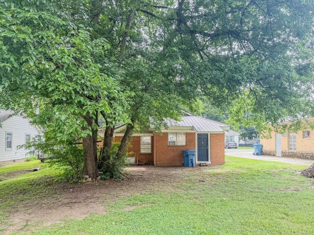 1422 Dyer Street, Malvern, AR 72104