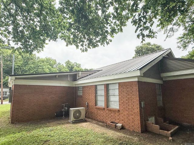 1422 Dyer Street, Malvern, AR 72104