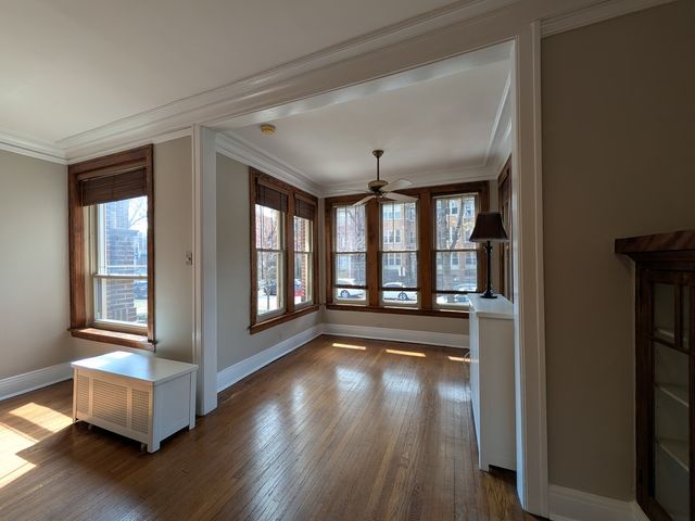 1326 W Albion Avenue 1, Chicago, IL 60626