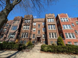 1326 W Albion Avenue 1, Chicago, IL 60626