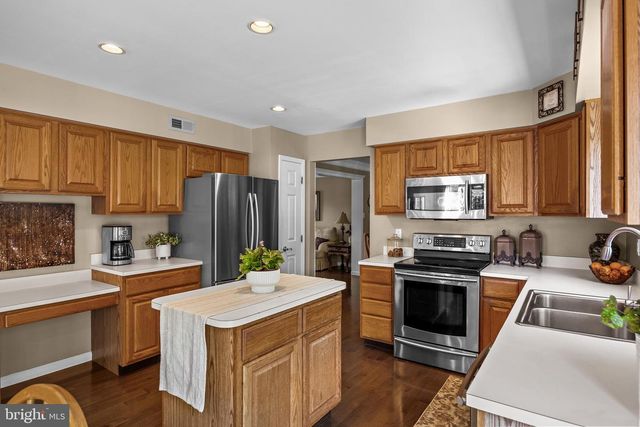 22 ANDOVER DR, Medford, NJ 08055