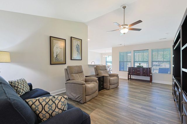 112 Ringding Dr., Conway, SC 29526