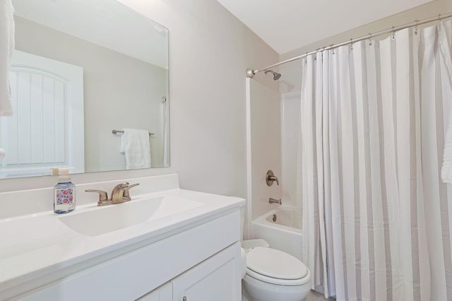 112 Ringding Dr., Conway, SC 29526