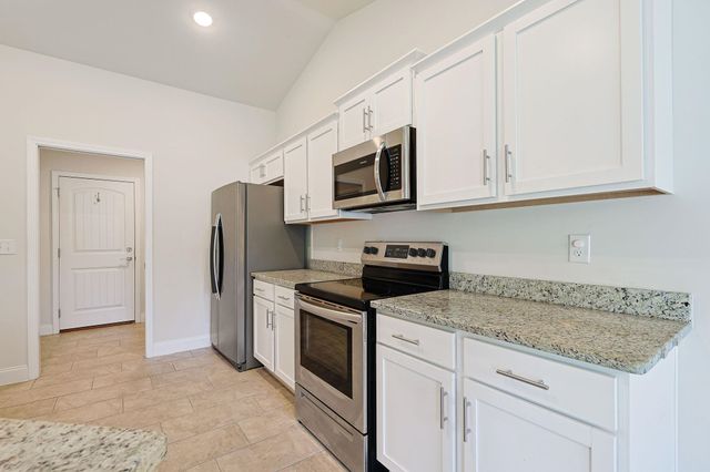 112 Ringding Dr., Conway, SC 29526