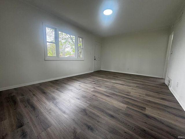 5005 Lillie Street, Fort Wayne, IN 46806