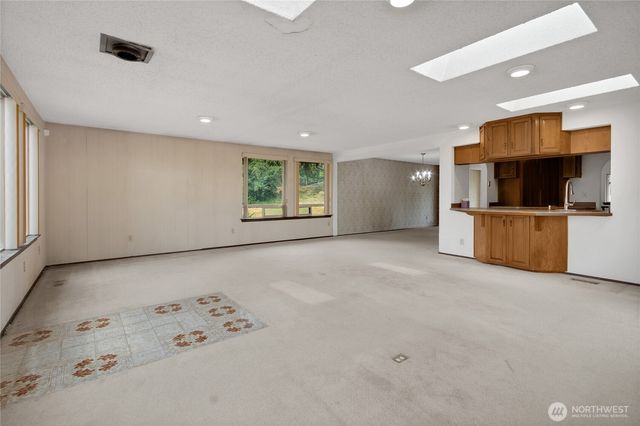 902 66th Avenue E, Fife, WA 98424