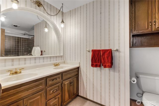 902 66th Avenue E, Fife, WA 98424