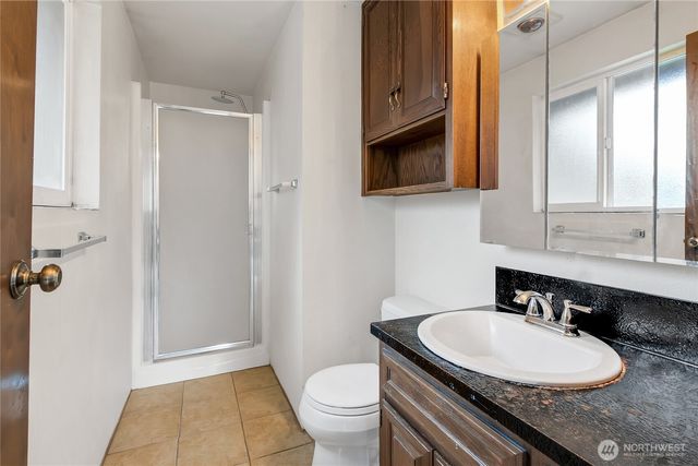 902 66th Avenue E, Fife, WA 98424