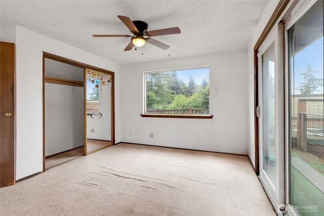 902 66th Avenue E, Fife, WA 98424