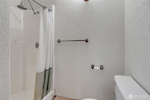 902 66th Avenue E, Fife, WA 98424