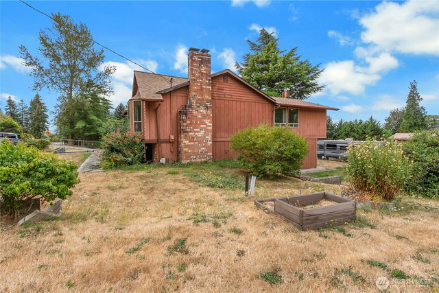 902 66th Avenue E, Fife, WA 98424
