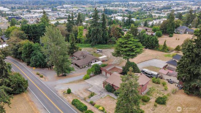 902 66th Avenue E, Fife, WA 98424