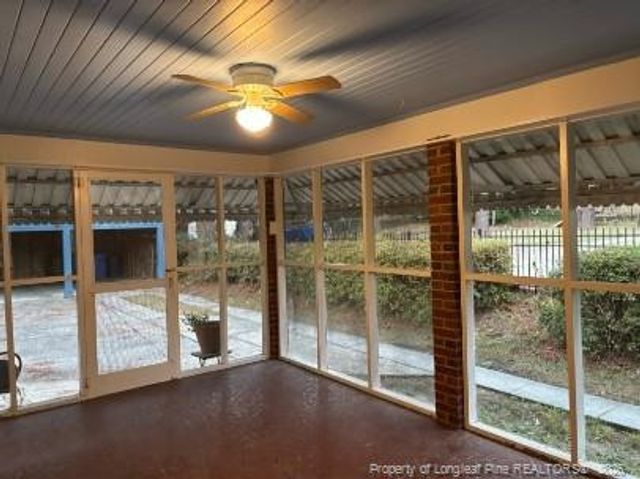 1420 Pine Valley Loop, Fayetteville, NC 28305