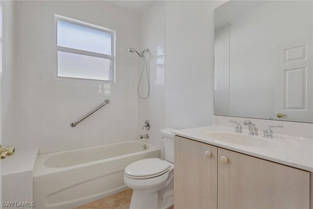 20132 BALLYLEE CT, Estero, FL 33928