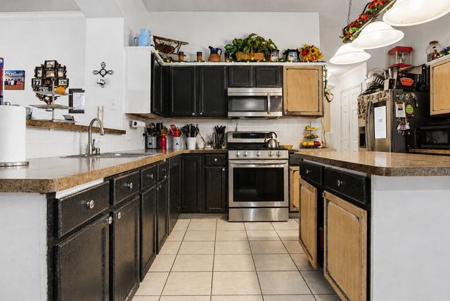1013 Hampstead Drive, Mesquite, TX 75181
