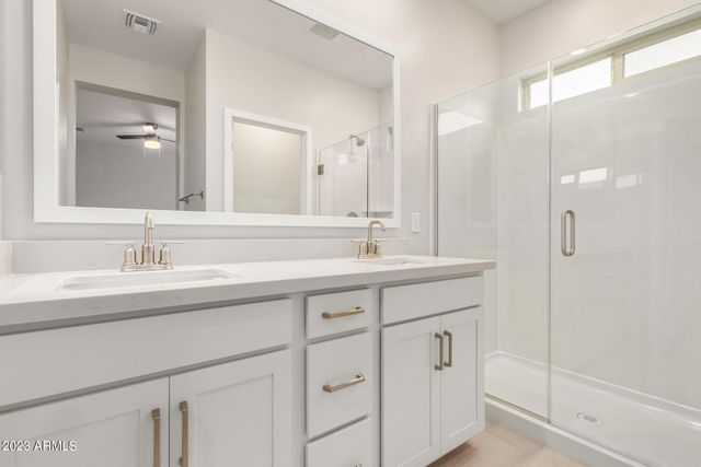 729 E ZESTA Lane 103, Gilbert, AZ 85297