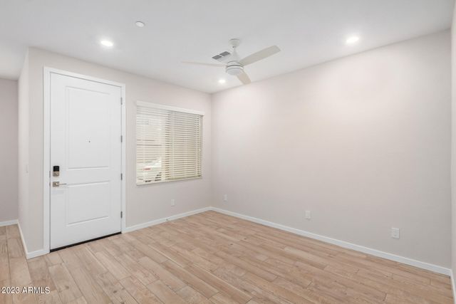 729 E ZESTA Lane 103, Gilbert, AZ 85297