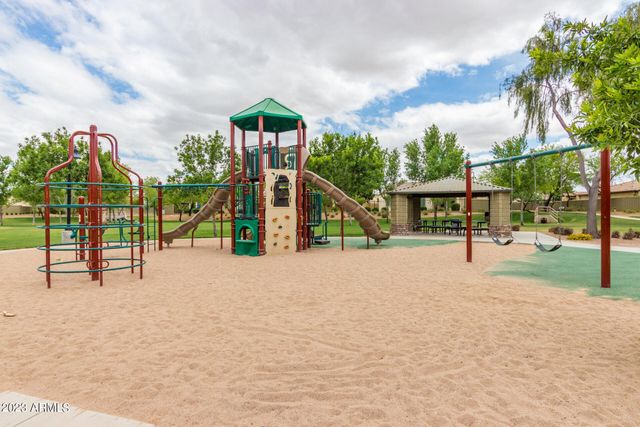 729 E ZESTA Lane 103, Gilbert, AZ 85297