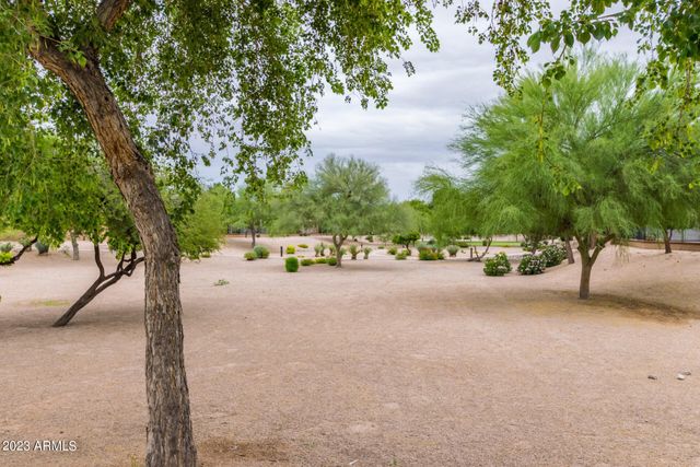 729 E ZESTA Lane 103, Gilbert, AZ 85297