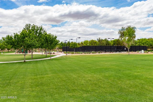 729 E ZESTA Lane 103, Gilbert, AZ 85297