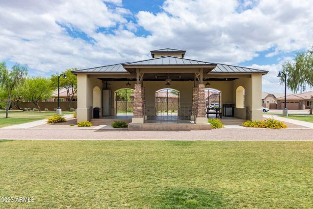 729 E ZESTA Lane 103, Gilbert, AZ 85297