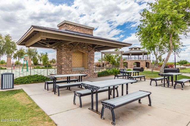 729 E ZESTA Lane 103, Gilbert, AZ 85297